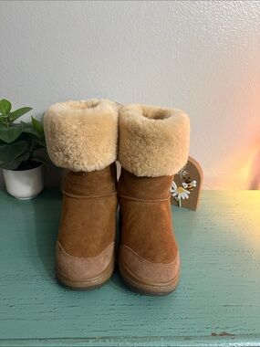 UGG Chestnut Brown Shearling Cuff Winter Boots